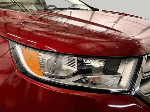 Used 2017 Ford Edge Titanium w/ Equipment Group 302A AWD/4WD image 27
