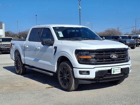 New 2026 Ford F150 XLT w/ Equipment Group 302A MID image 3