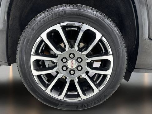 Used 2020 GMC Acadia Denali w/ LPO, Floor Liner Package AWD/4WD image 10