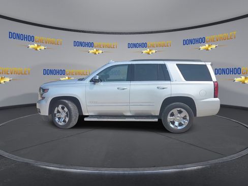 Used 2019 Chevrolet Tahoe LT w/ LT Signature Package RWD image 8