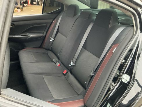 Used 2020 Nissan Versa SR w/ Convenience Package image 18