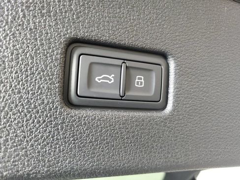 New 2026 Audi Q8 Prestige AWD/4WD image 9