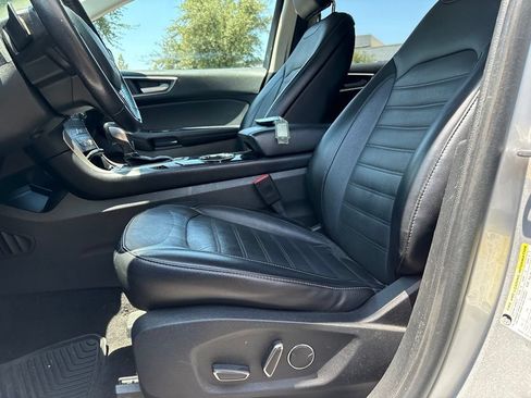 Used 2018 Ford Edge SEL w/ Equipment Group 201A FWD image 7