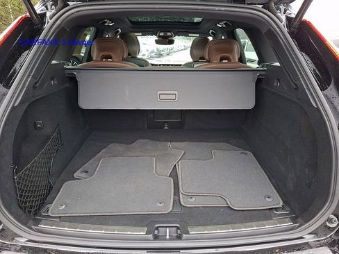 Certified 2023 Volvo XC60 T8 Ultimate AWD/4WD image 29