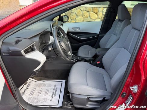 Used 2020 Toyota Corolla SE FWD image 3