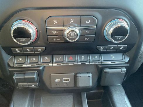Used 2021 GMC Sierra 1500 SLT w/ SLT Premium Plus Package image 12