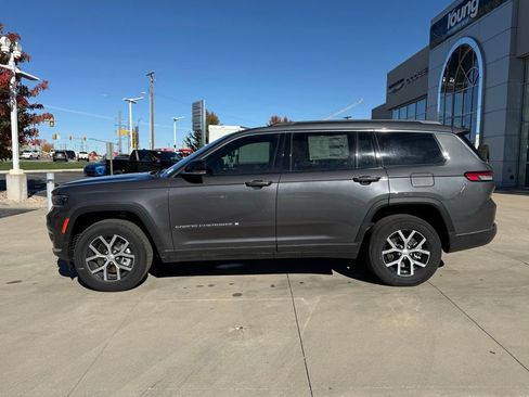 New 2025 Jeep Grand Cherokee L Limited w/ Trailer Tow Package image 11