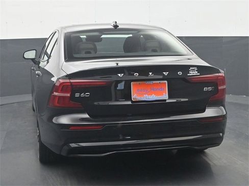 Used 2024 Volvo S60 B5 Plus image 6