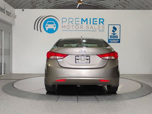 Used 2013 Hyundai Elantra Limited w/ Technology Pkg FWD image 96