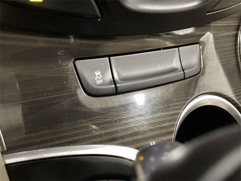 Used 2019 Buick Envision Essence image 29