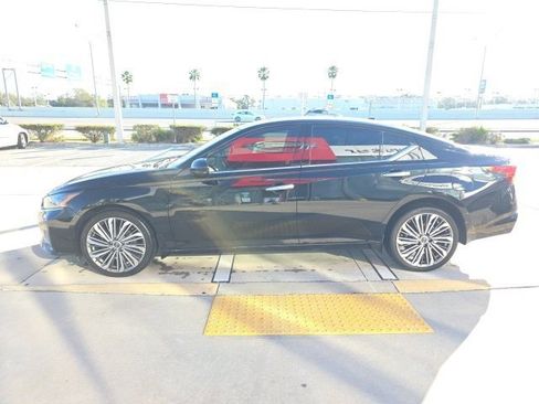 Used 2023 Nissan Altima 2.5 SL image 7
