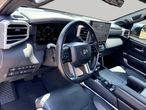 Used 2022 Toyota Tundra Platinum RWD image 17