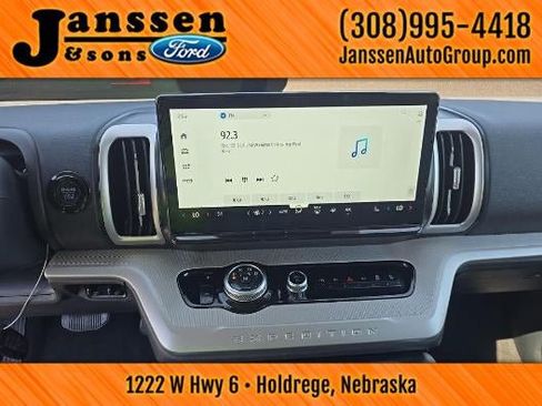 Used 2025 Ford Expedition Active AWD/4WD image 13