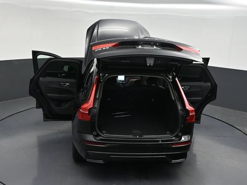 Used 2024 Volvo XC60 B5 Plus AWD/4WD image 35