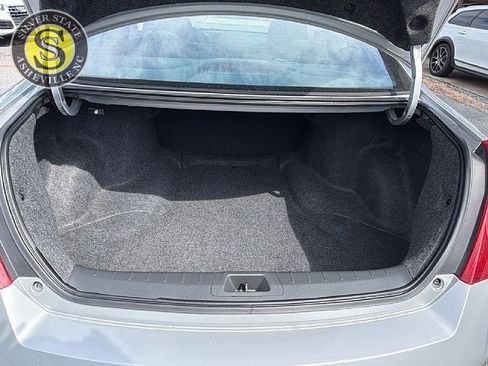 Used 2010 Honda Accord EX-L image 23
