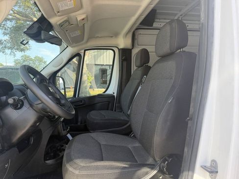 Used 2025 RAM ProMaster 2500 w/ Safety Group FWD image 11