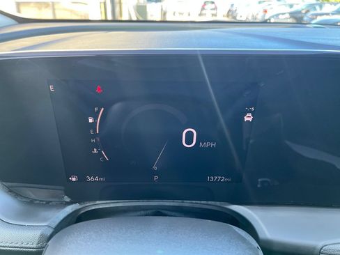 Used 2025 Buick Encore GX Preferred FWD image 38