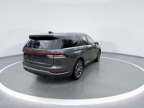 Used 2025 Lincoln Aviator Reserve w/ Luxury Package AWD/4WD image 8