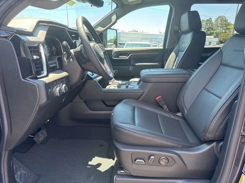 New 2026 GMC Sierra 2500 Denali w/ Technology Package AWD/4WD image 11