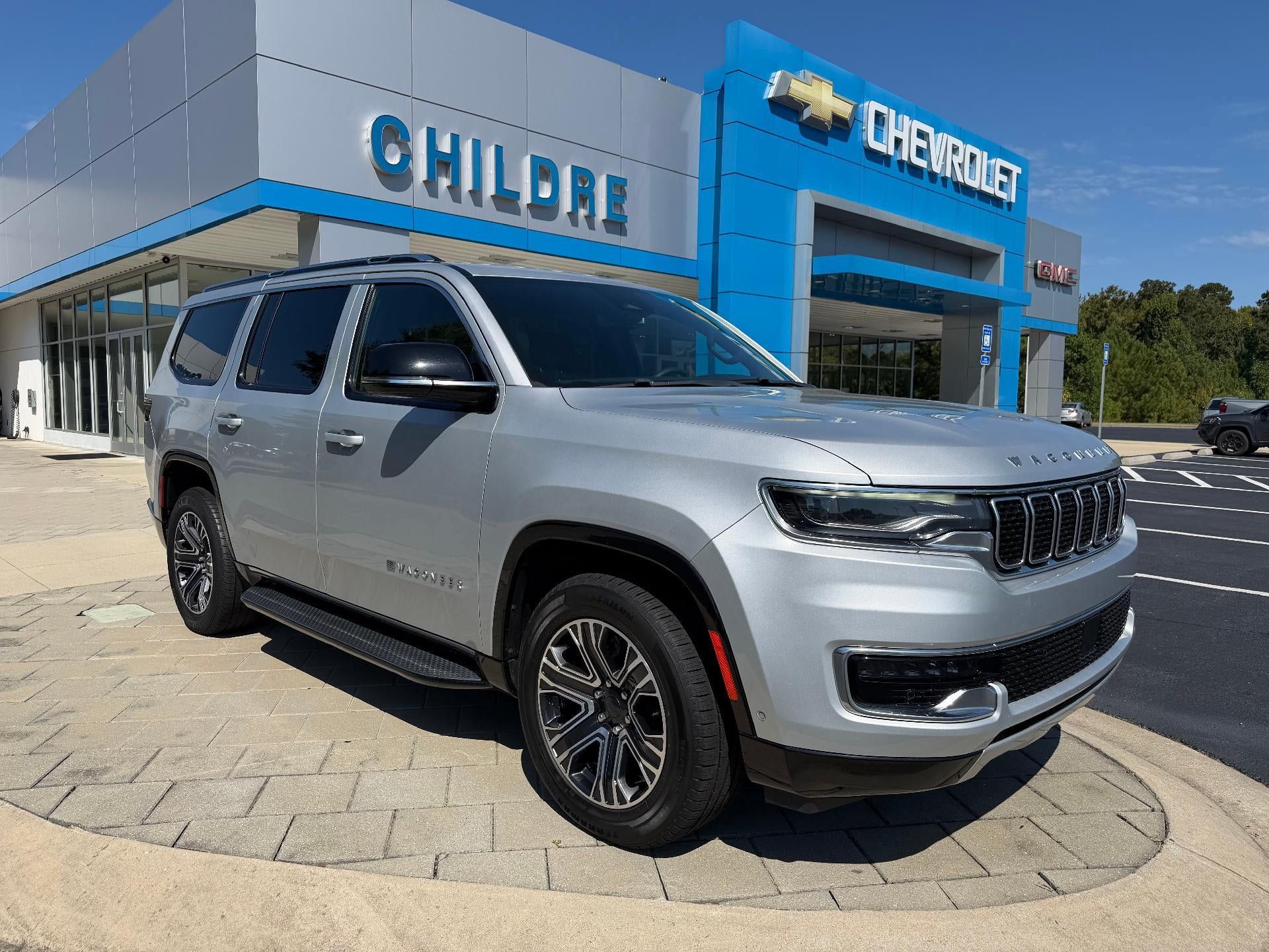 Used 2024 Jeep Wagoneer Series II AWD/4WD image 1