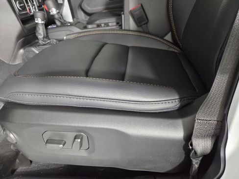 New 2026 Jeep Gladiator Sport image 14