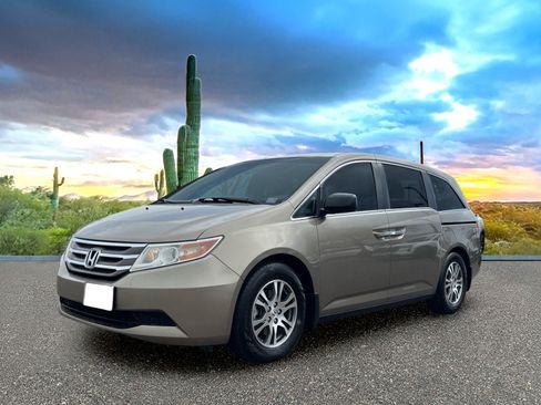 Used 2012 Honda Odyssey EX-L image 2