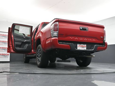 Used 2023 Toyota Tacoma TRD Sport AWD/4WD image 44
