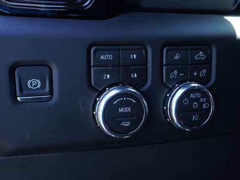 New 2026 GMC Sierra 1500 AT4 AWD/4WD image 18