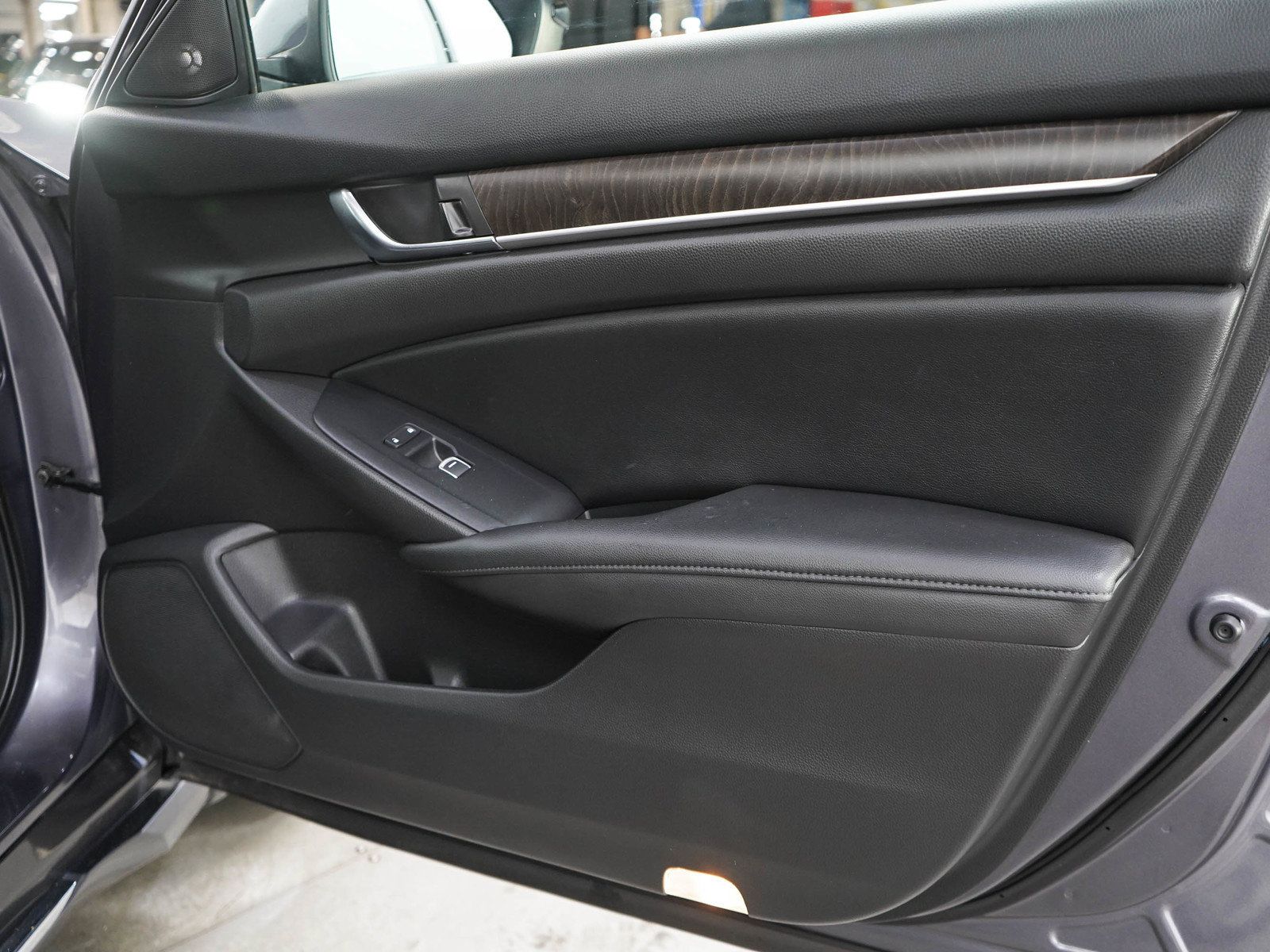 Used 2019 Honda Accord EX-L image 9