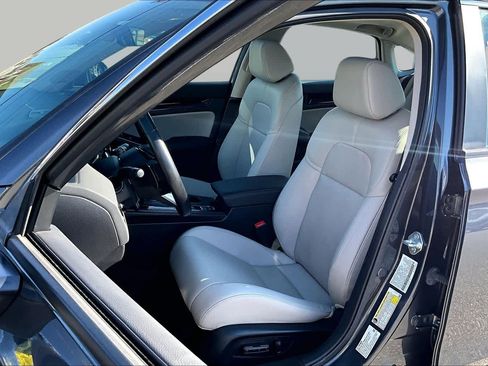 Used 2024 Honda Civic Touring image 9