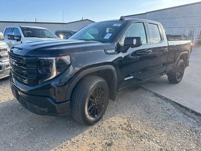 Used 2025 GMC Sierra 1500 Elevation w/ Preferred Package