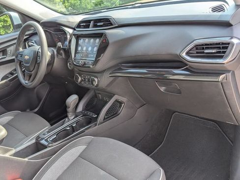 Used 2023 Chevrolet TrailBlazer LT w/ Convenience Package FWD image 27