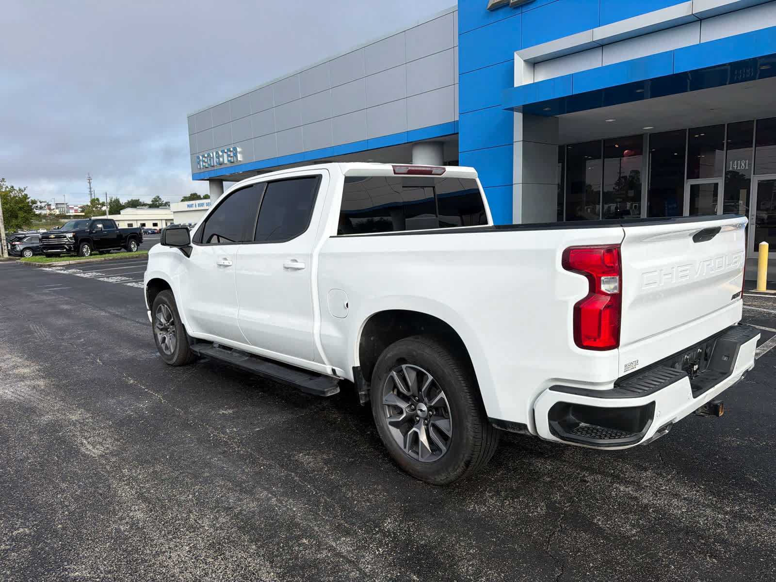 Used 2021 Chevrolet Silverado 1500 RST w/ Convenience Package II AWD/4WD image 3