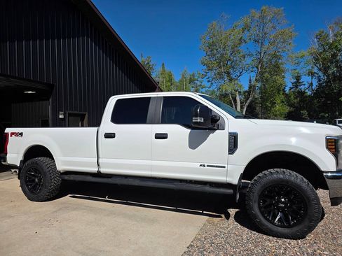 Used 2019 Ford F250 XL w/ Power Equipment Group AWD/4WD image 10