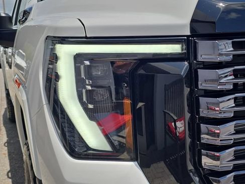 New 2026 GMC Sierra 2500 Denali Ultimate w/ Max Trailering Package AWD/4WD image 10