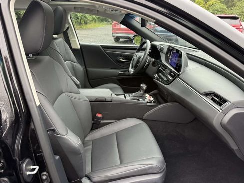 Used 2024 Lexus ES 250 w/ Premium Package AWD/4WD image 14