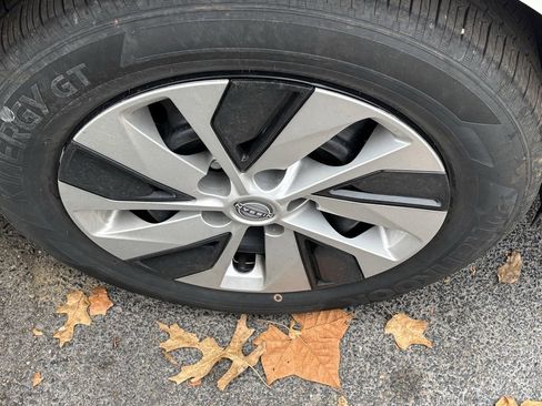 Used 2025 Nissan Altima 2.5 S image 9