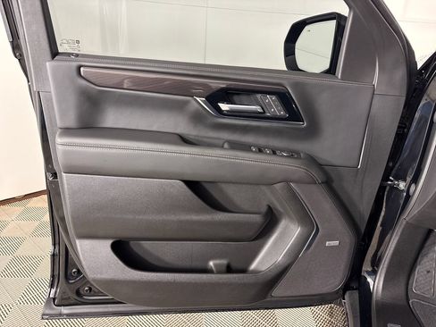 Used 2026 GMC Yukon XL Elevation AWD/4WD image 16