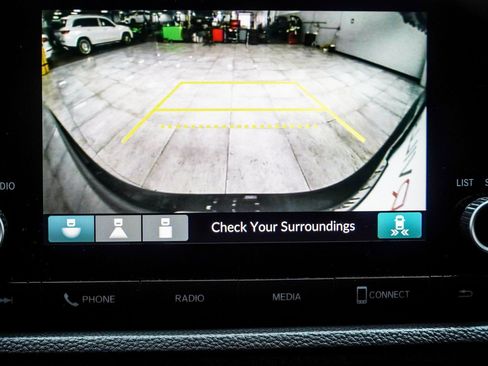 Used 2024 Honda CR-V EX image 23
