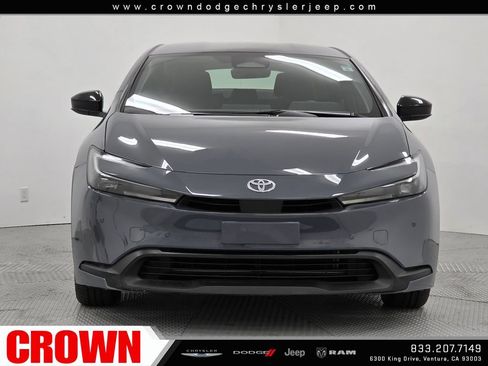 Used 2024 Toyota Prius LE FWD image 2