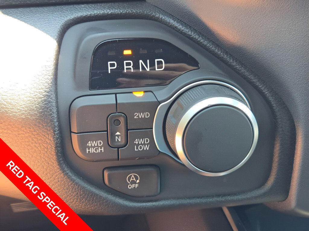 New 2026 RAM 1500 Express AWD/4WD image 30