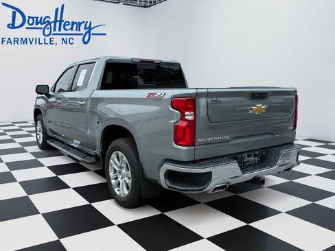 Used 2025 Chevrolet Silverado 1500 LTZ w/ LTZ Premium Package AWD/4WD image 3