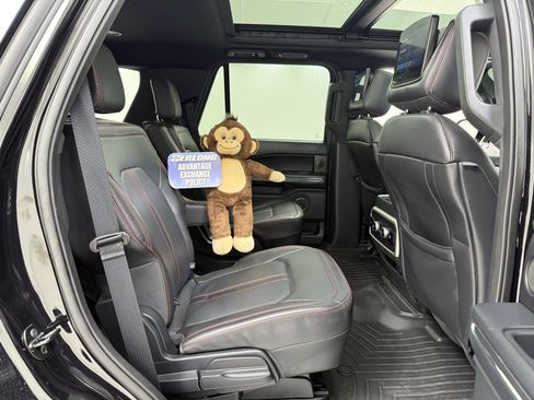 Used 2023 Ford Expedition Limited image 36