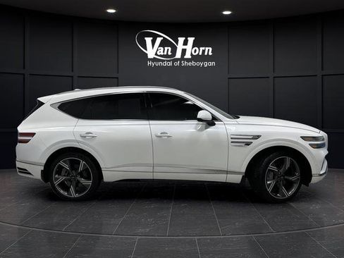 Used 2025 Genesis GV80 2.5T Prestige image 2