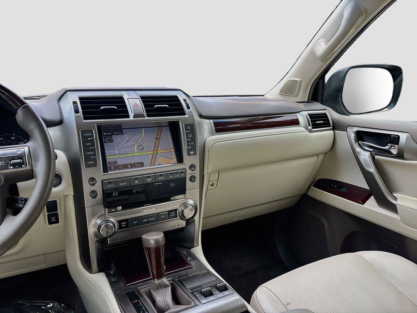 Used 2019 Lexus GX 460 Premium w/ Premium Package AWD/4WD image 14