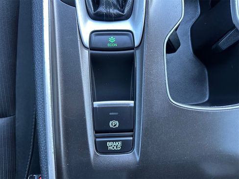 Used 2019 Honda Accord LX image 23