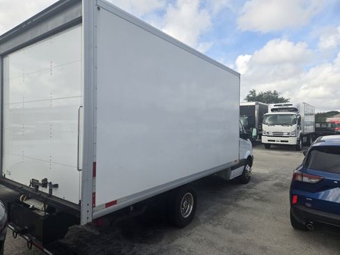Used 2014 Mercedes-Benz Sprinter 3500 image 3