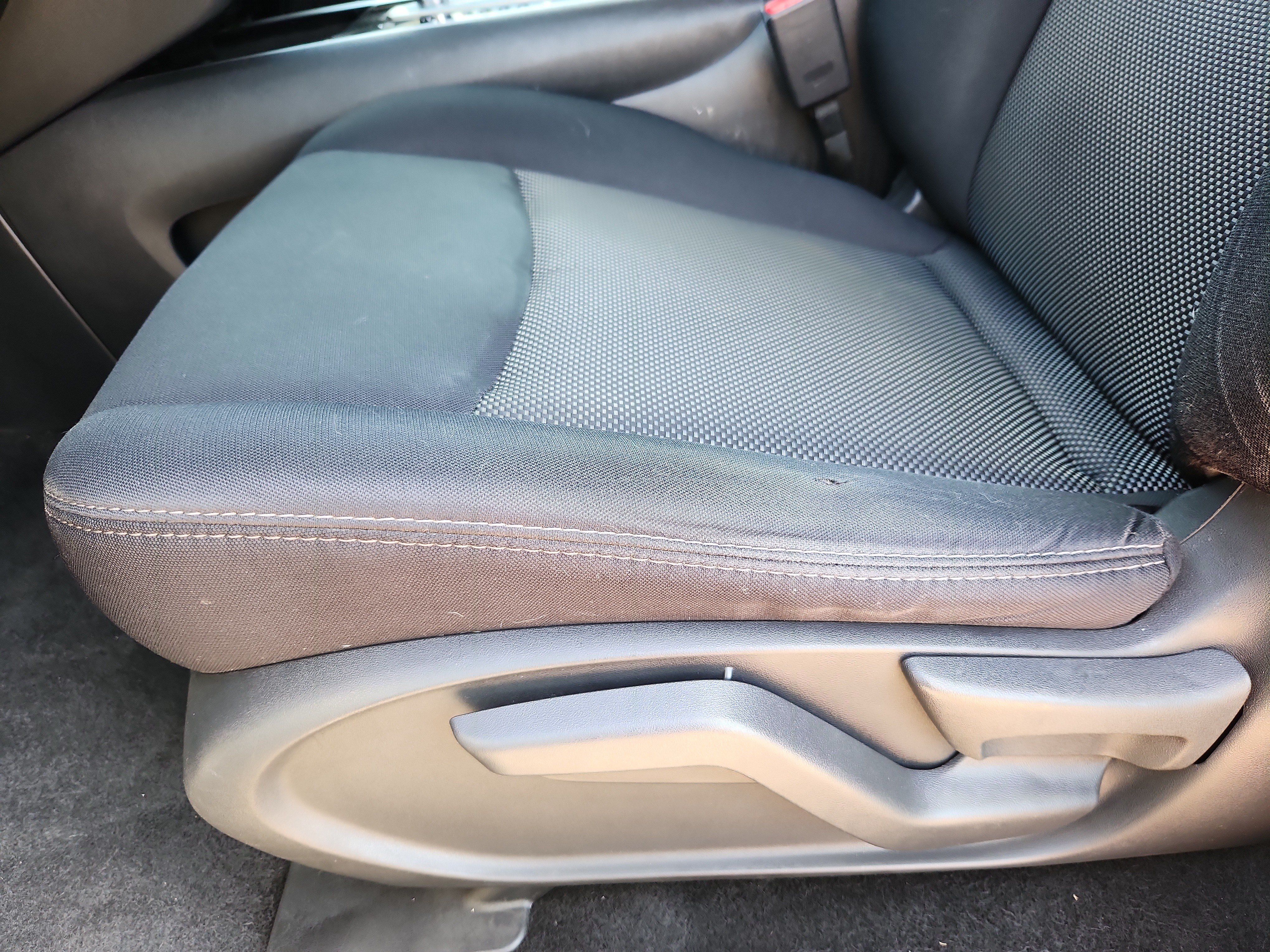 Used 2019 Nissan Pathfinder S AWD/4WD image 10