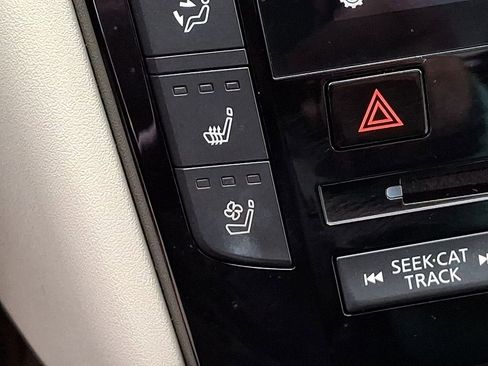 Used 2019 INFINITI QX50 Essential w/ Sensory Package image 28