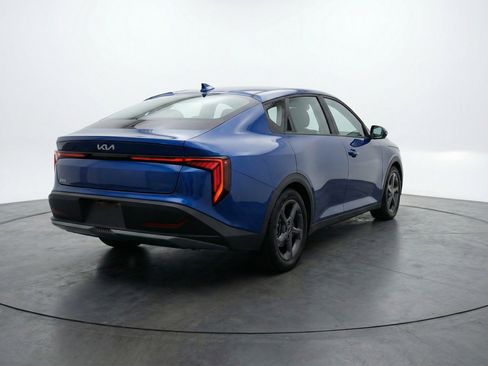 Used 2025 Kia K4 FWD image 9